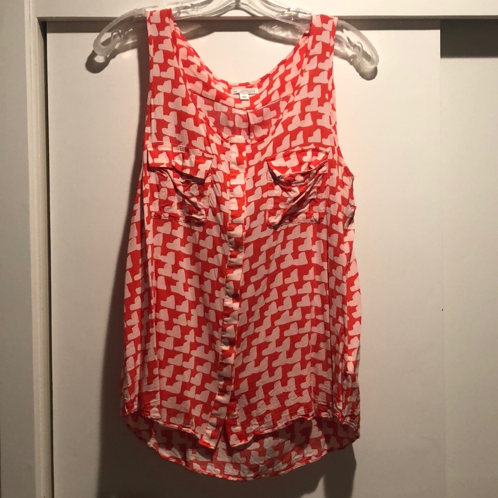 Gap heart shirt